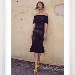 Alexis knit sheath dress Sz small excellent condition